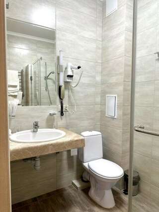 Гостиница Троя Краснодар Стандарт трехместный-5